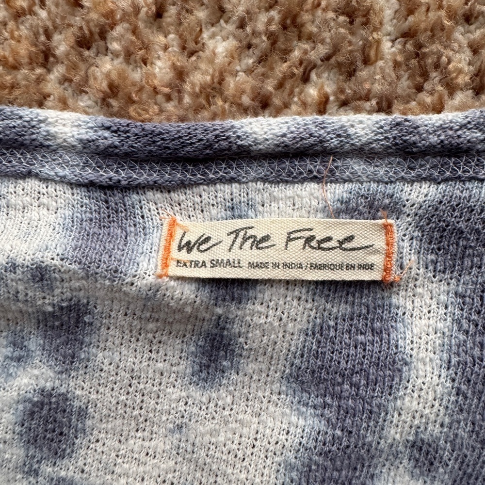 We The Free Womens Terry Cloth Size Extra Small Crop Tye Dye Shirt - Picture 3 of 5
